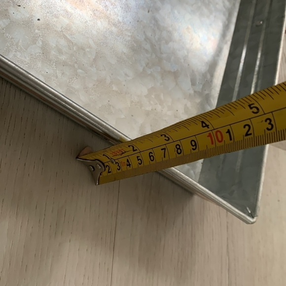 Crofton tray Galvanized Tin Tray with handles rose gold‎ details - Picture 9 of 12